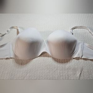 Maidenform multi-wear bra 40DDD